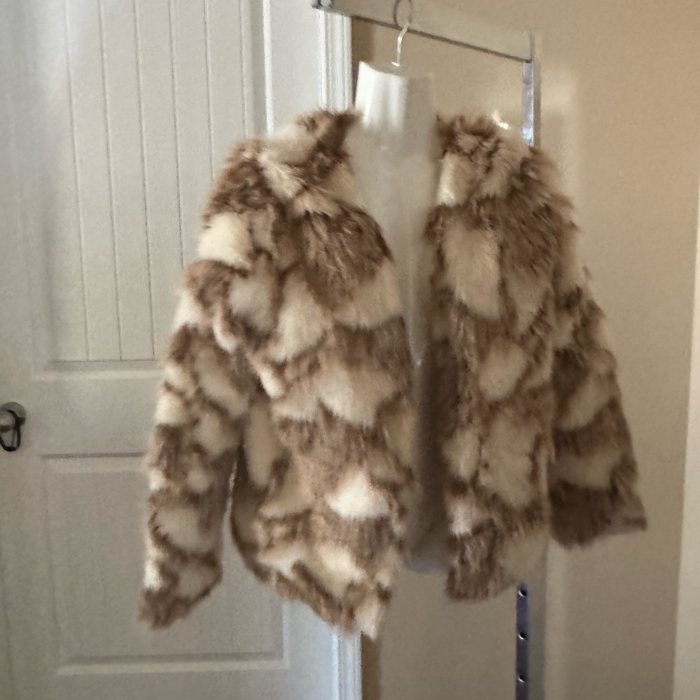 Decree Faux Fur Jacket in Tan and Cream